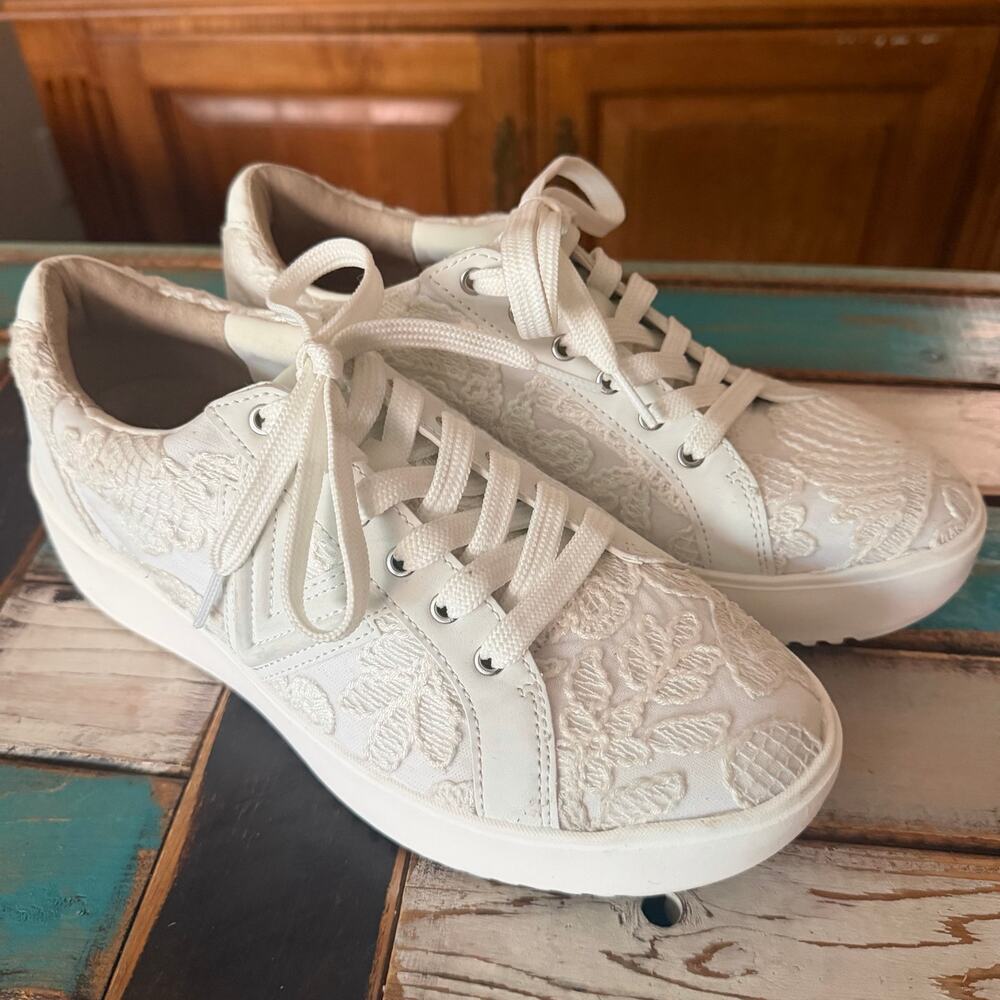 Vionic LACE upper KEARNY sneaker shoes Women's size 7.5 lace leather - Picture 16 of 16